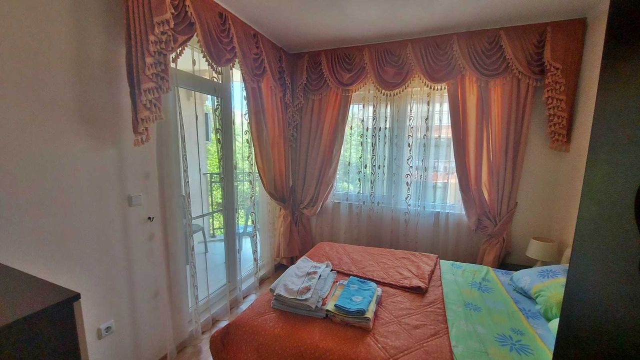 Продава се Двустаен апартамент в к.к. Слънчев бряг - 59 кв.м за 1221 €/кв.м - Снимка #4