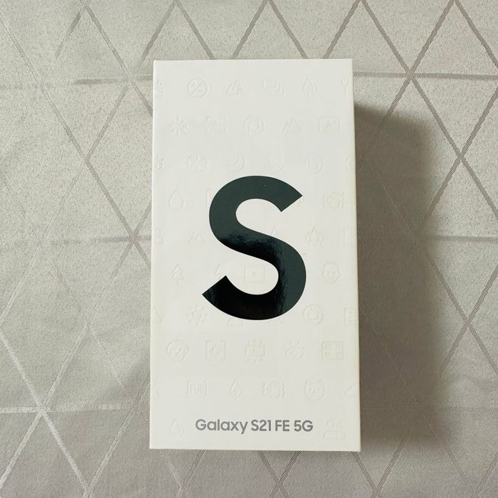 Vând Samsung Galaxy S21 FE Graphite 128 GB