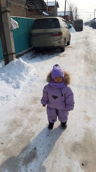 Зимний детский комбинезон