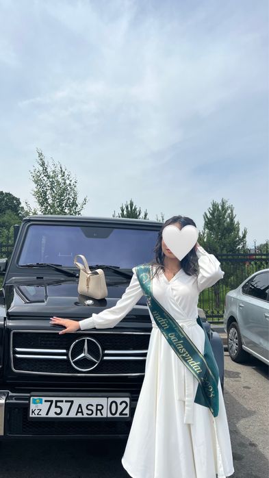 Белое платье на выпускной