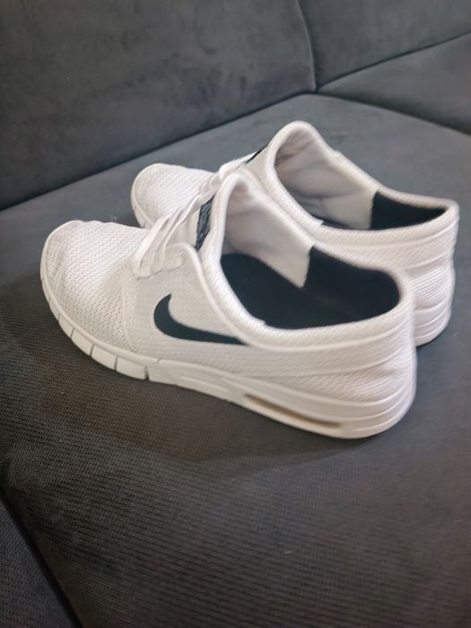 Оригинални маратонки Nike  N43-27.5см