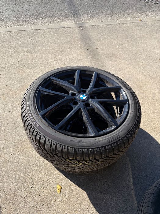 Vând jante r18 cu anvelope iarnă
