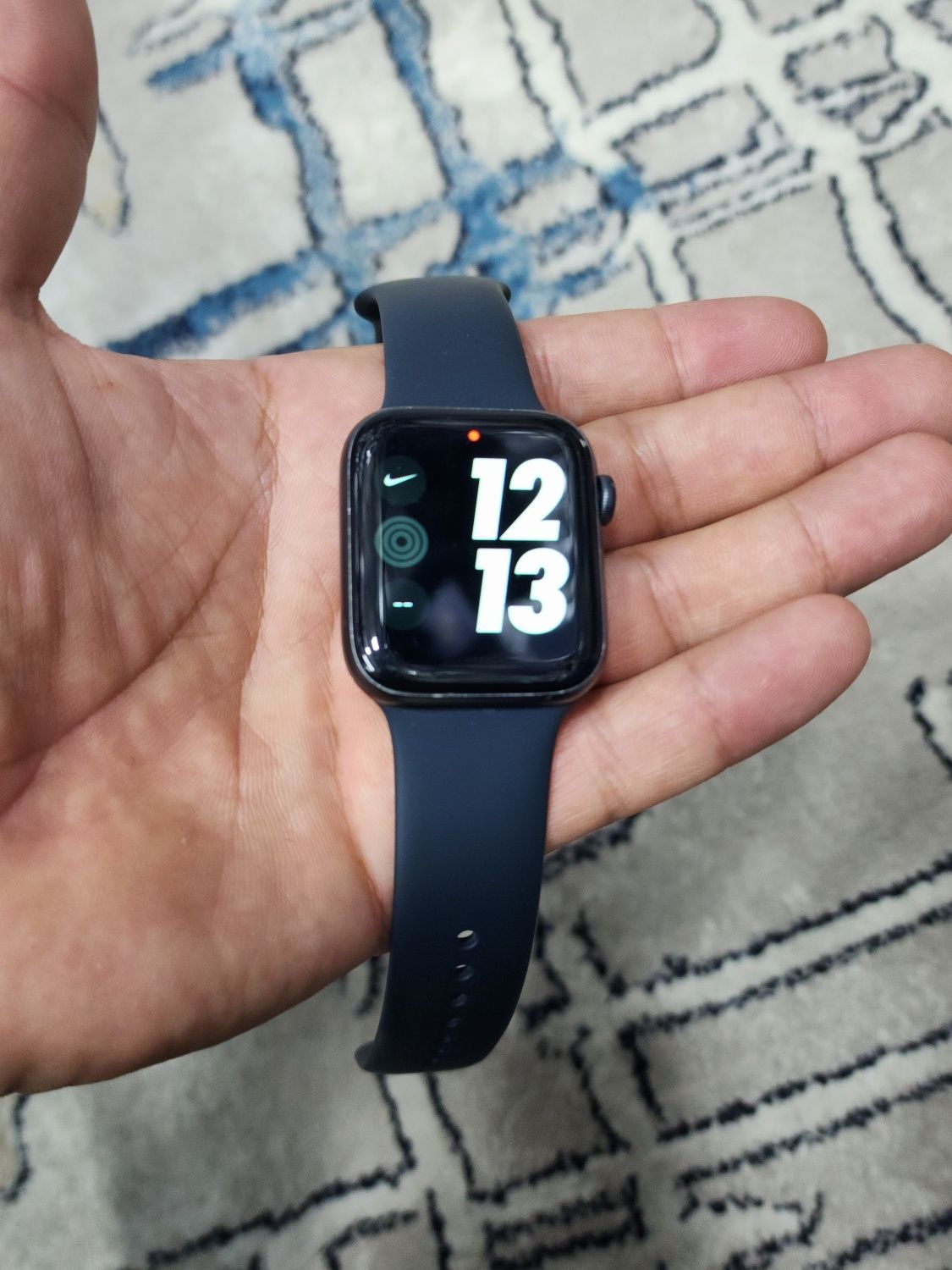 Продам свой Apple watch SE 44