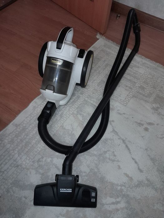 Пылесос рабочая целая