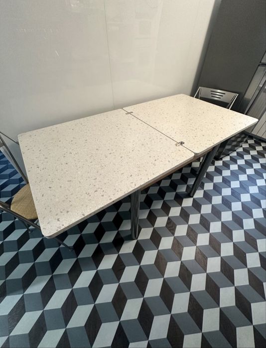 Masa extensibila 2x90/90cm cu 6 scaune stacabile