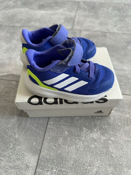 Маратонки адидас 21