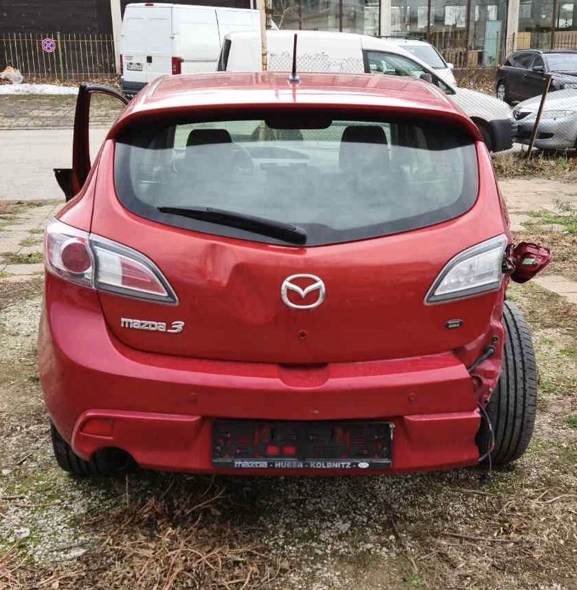 Mazda 3 1.6 i на части