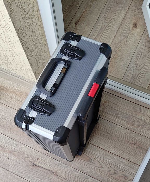 Куфар с инструменти 1200 части, гедоре, трсчотни ключове