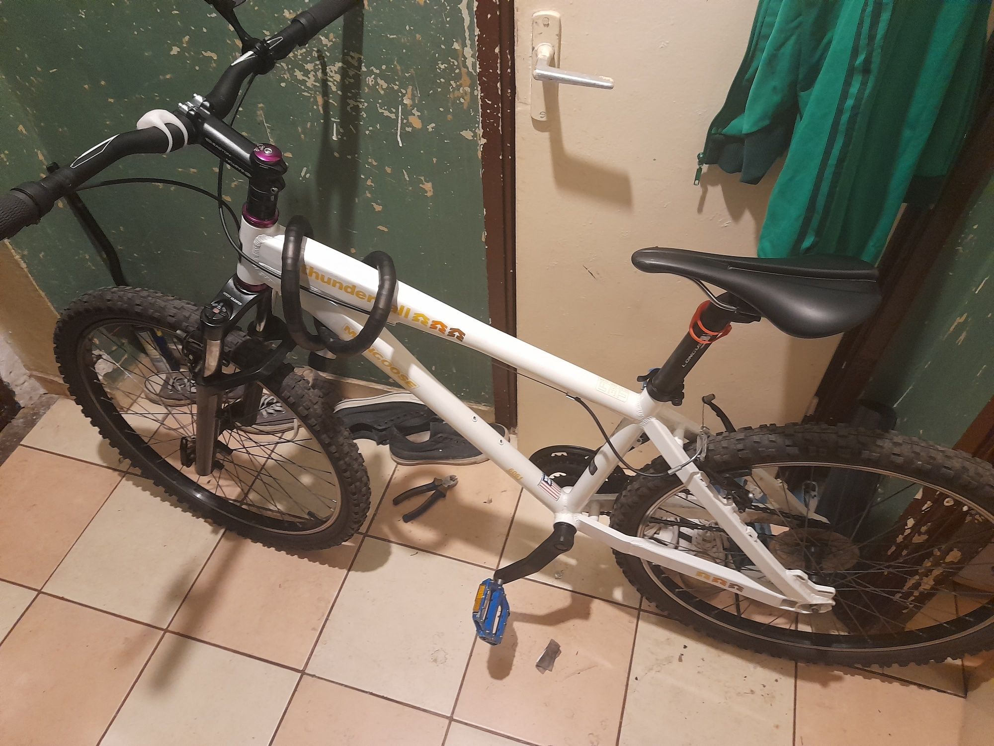 bicicleta mongoose thunderball impecabila