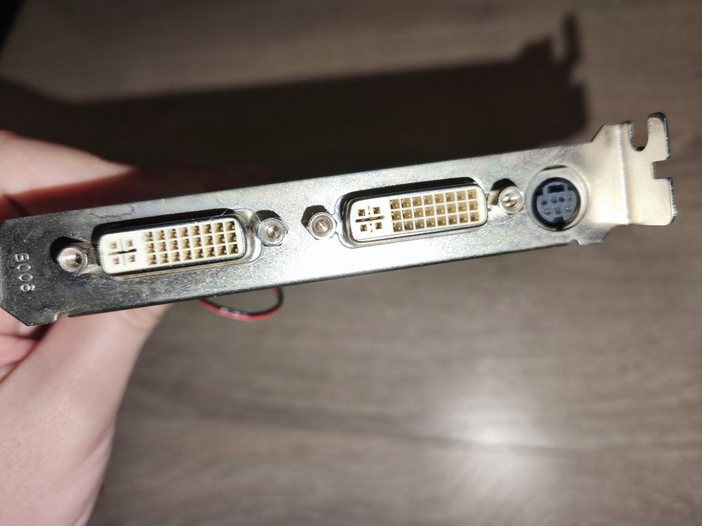 Видеокарта Nvidia geforce 7600 256 mb ram