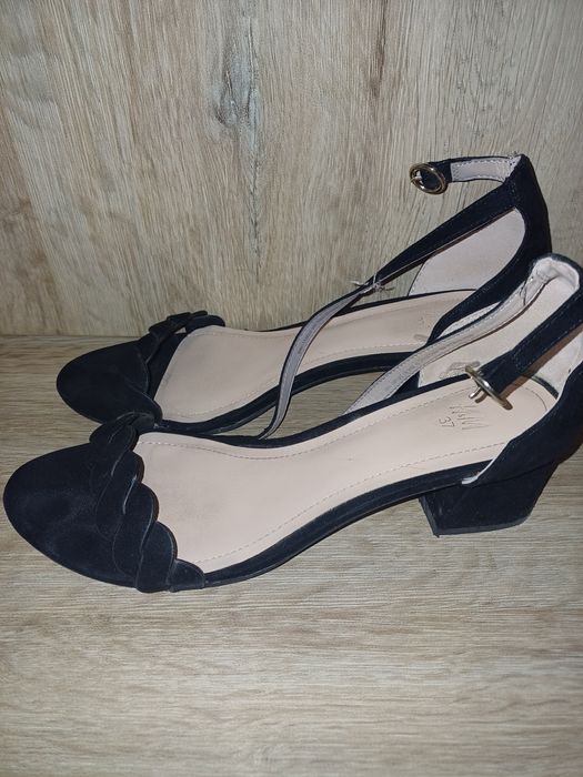 Велурени сандали 37-ми номер