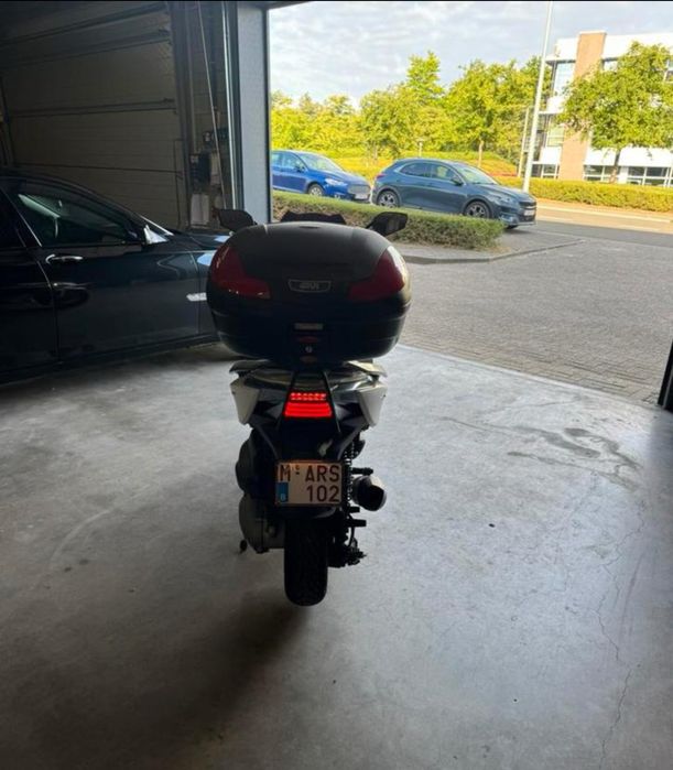 Kymco xciting 400i, recent adus, anvelopa spate noua, topcase