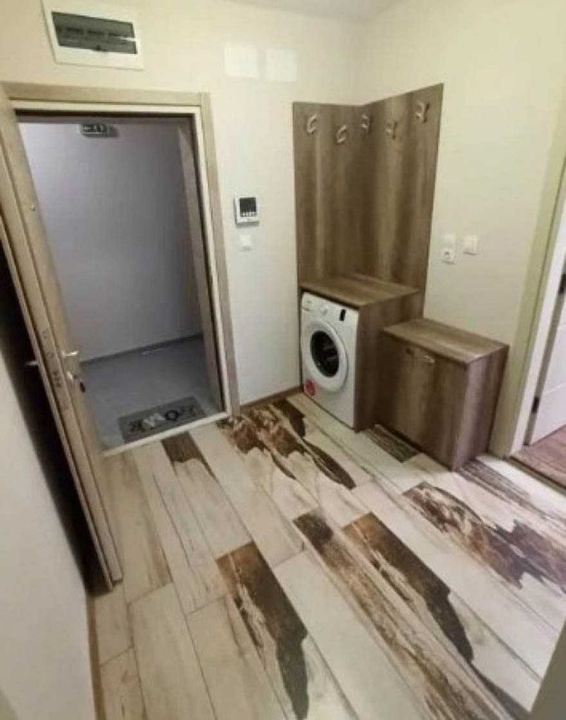 Дава се под наем Двустаен апартамент в София, Студентски град - 60 кв.м за 525 € - Снимка #2