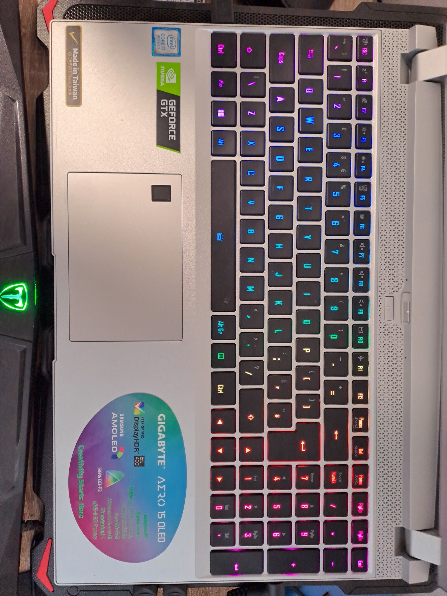 Laptop Gigabyte Aero