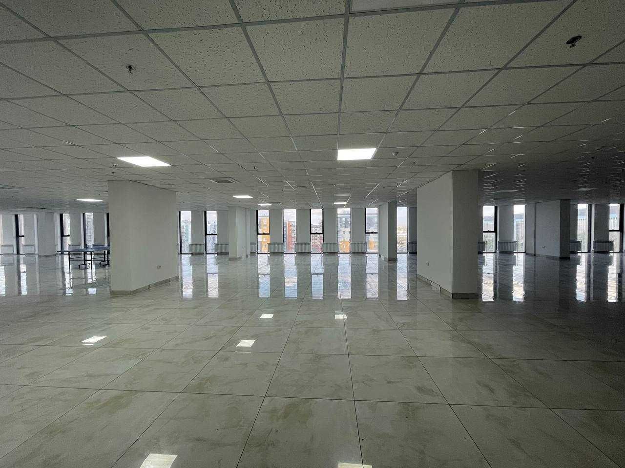 Офисное помещение в Бизнес-центре в аренду. Парк Ашхабад. 285 кв