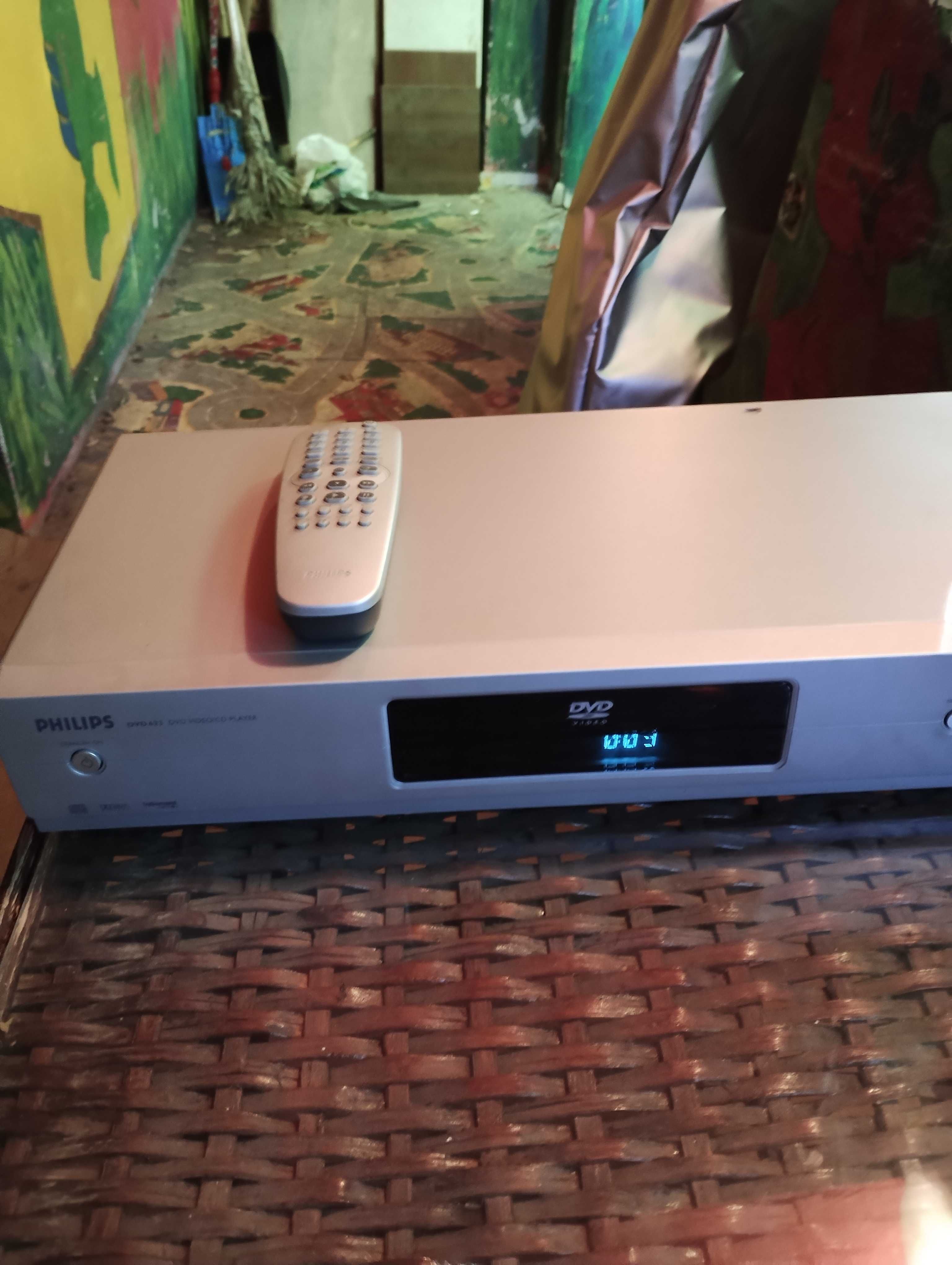Продава cd и Dvd player Philips и LG.Работят Перфектно