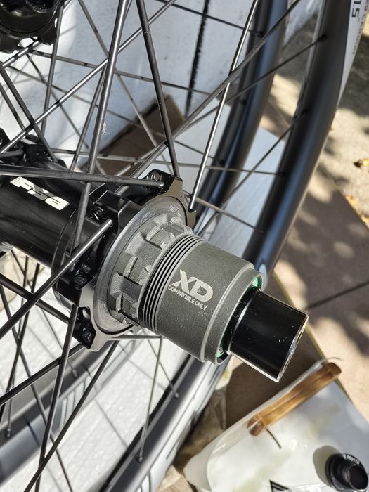 Карбонови FSA E-MTB i29 Mullet 29/27.5" (15x110 мм/12x148 мм ) XD НОВИ
