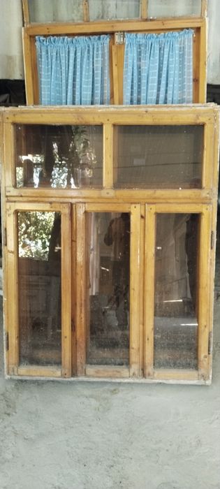 Деревянные окна и двери срочно продается