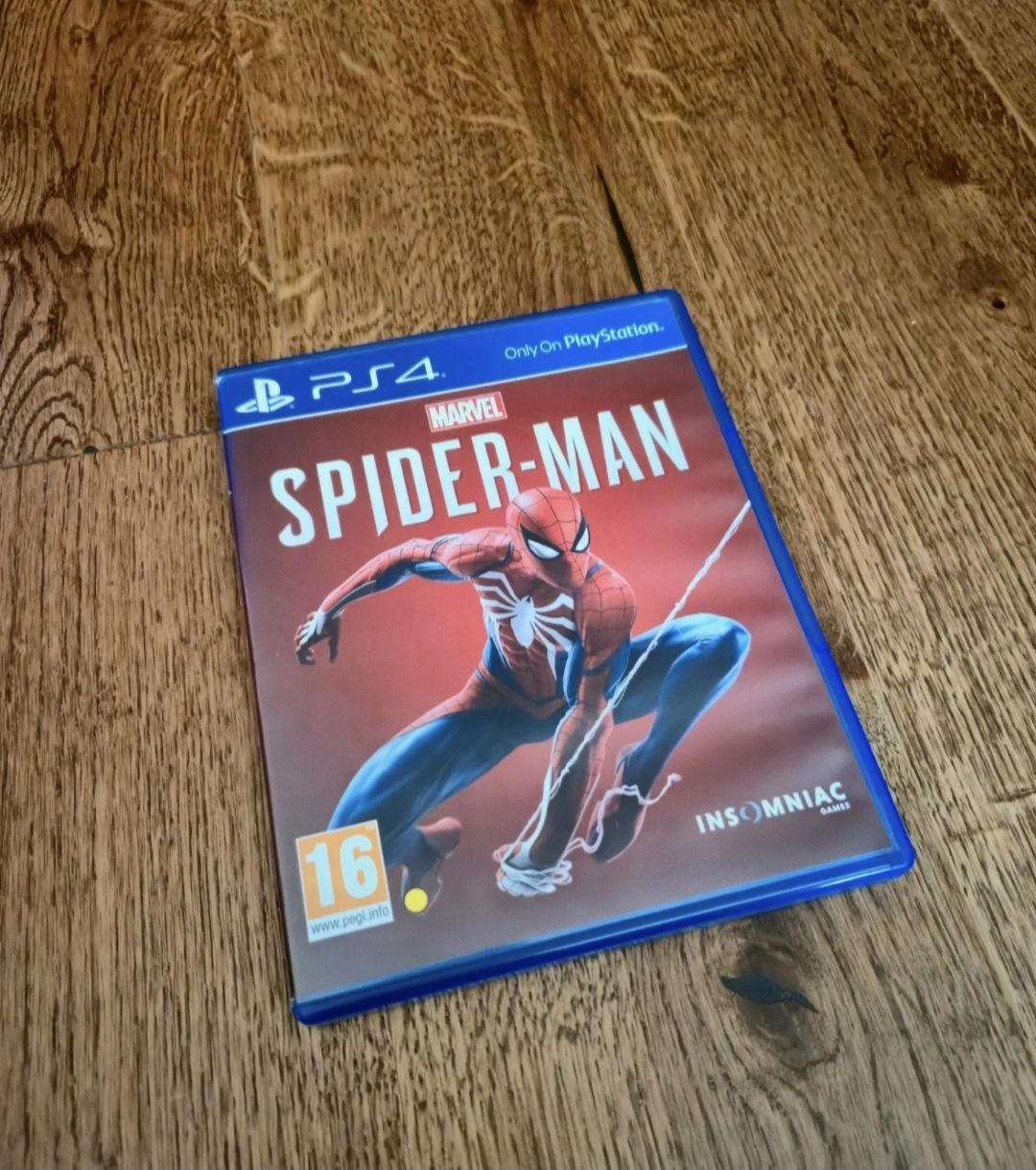 PS4, controller, plus joc Marvel's Spider-Man(fara plata cu cardul)