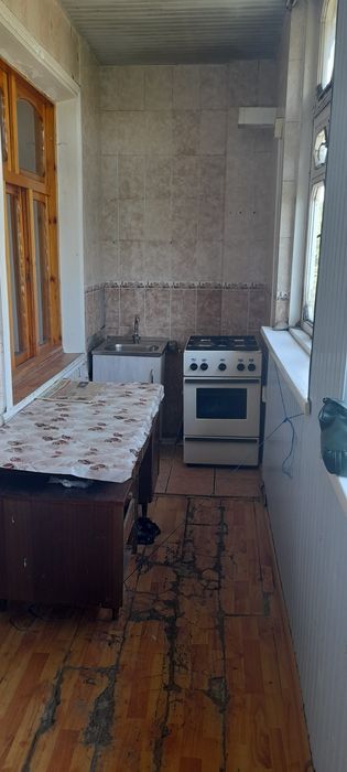 СРОЧНО продаётся 2-х комнатная квартира в м-в Феруза Мирзо Улугбекском