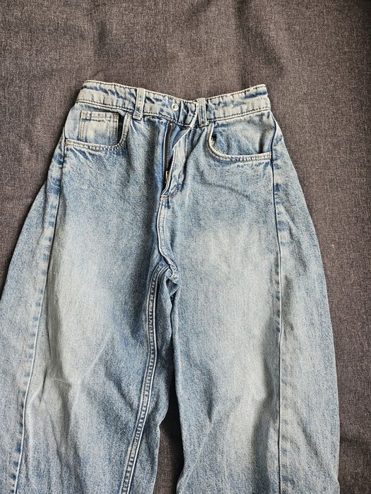 Детски дънки на H&M,нови