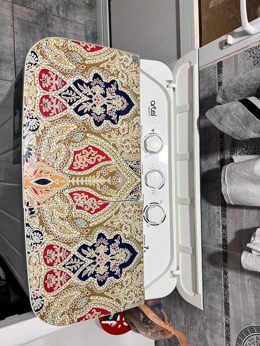 Продаеться стиральная машина полу автомат