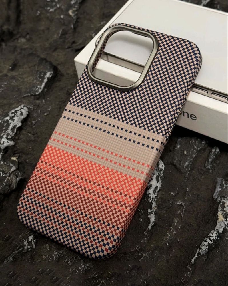 Pitaka chexol Mag safe Iphone 15 pro.