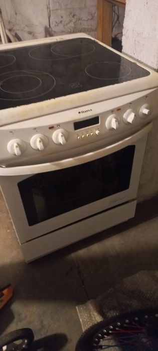 Продам электроплиту