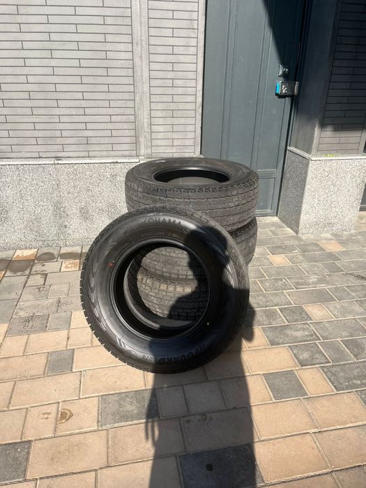 шины YOKOHAMA в отличнем состояний