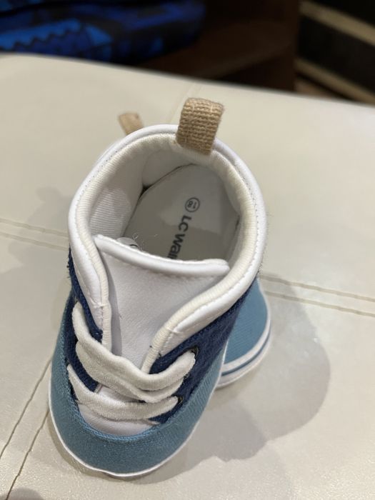 Лот от бебешки сандалки и пантофки