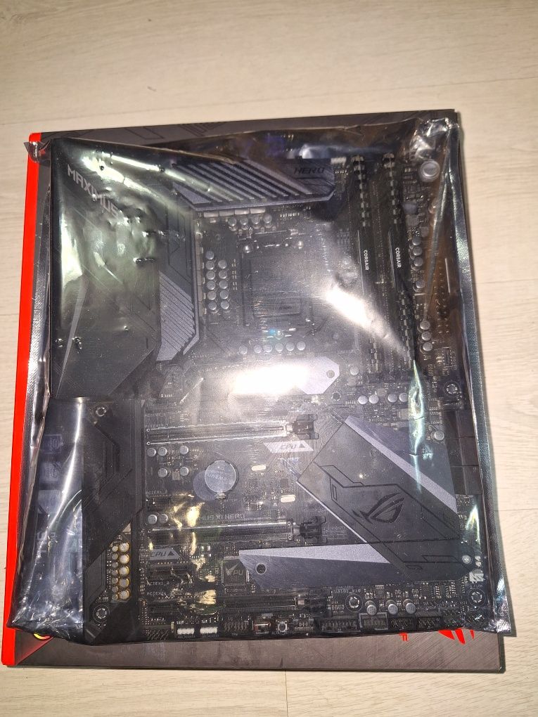 Asus Rog Maximus XI Hero +16GB Ram