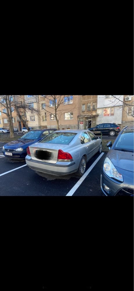 Volvo S60 на части