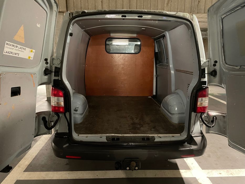 Inchiriere duba vw Transporter fara sofer 350lei/zi