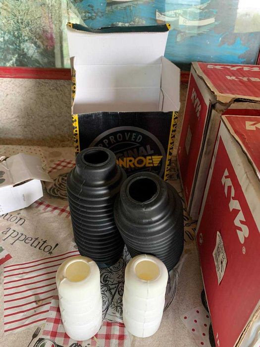 Предни амортисьори KYB за Peugeot Partner – 2 броя