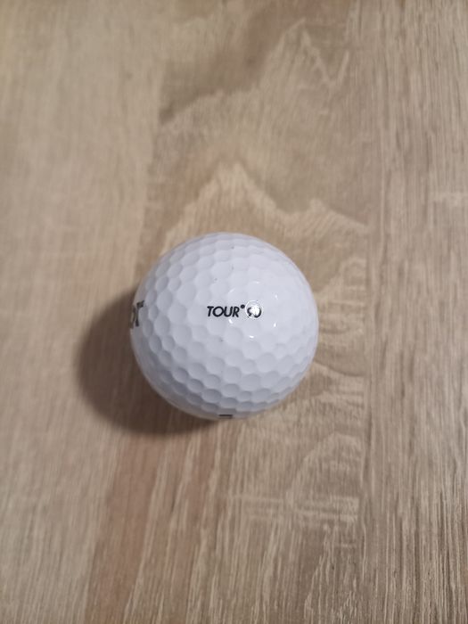 колекционерско голф топче maxfli xs tour 90