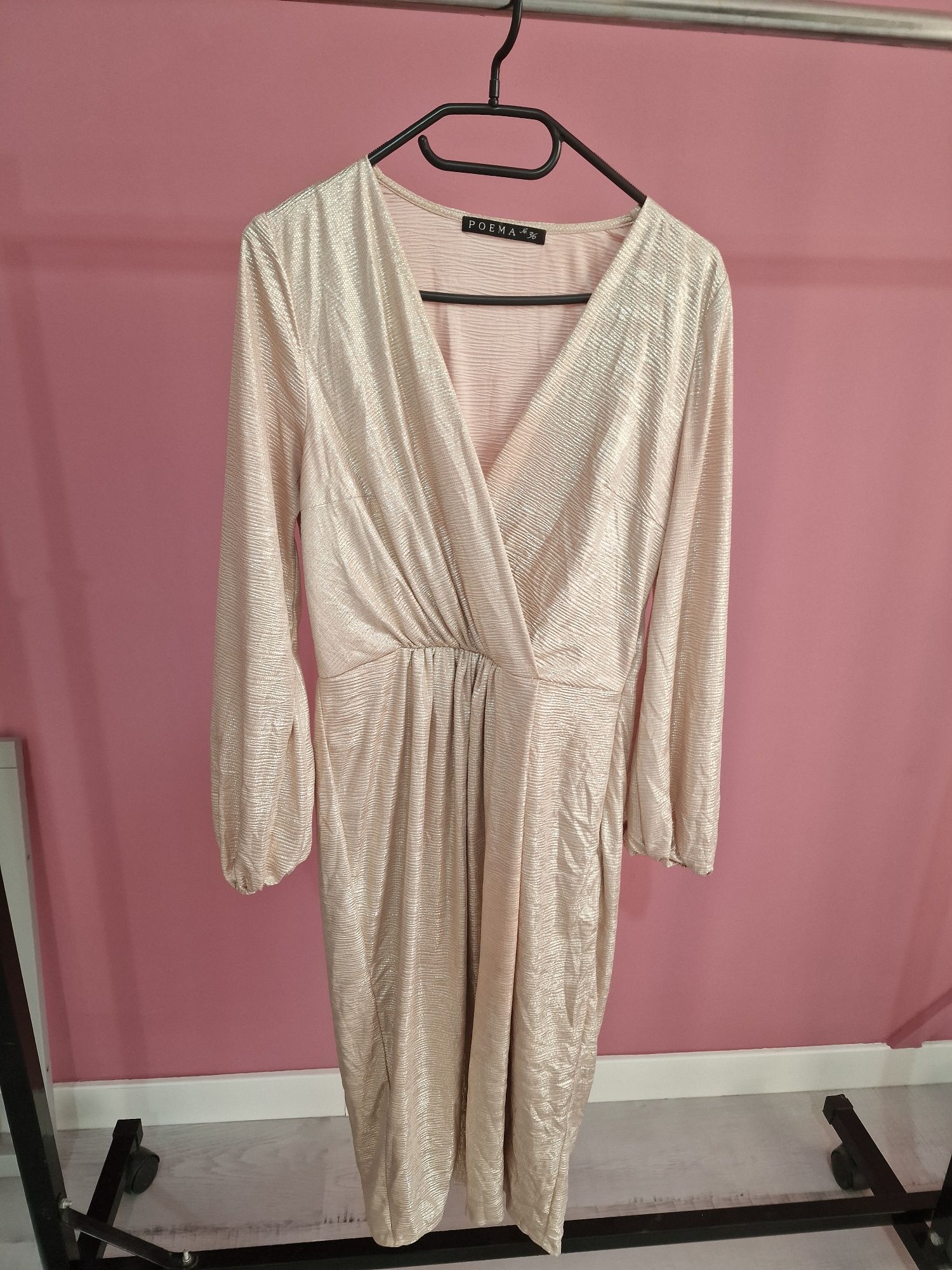Vand rochie eleganta Poema