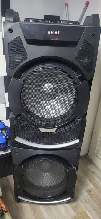 Vând boxa Akai Dj
