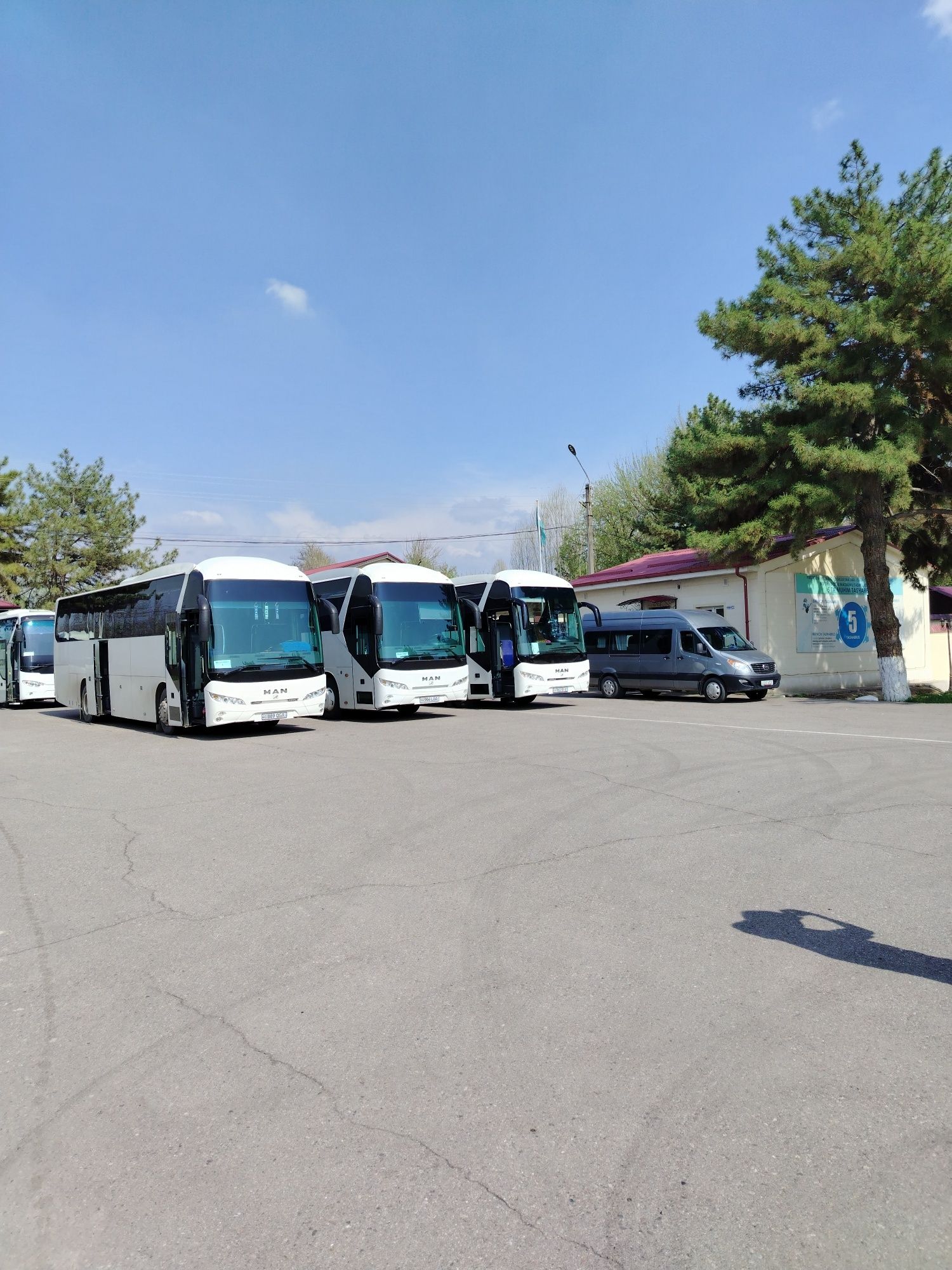 Автобус услуга 48/50 автобус хизмати