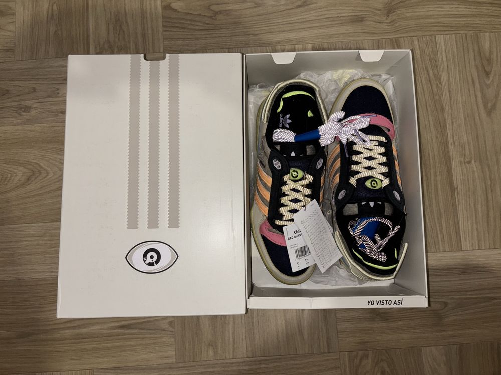 Нови маратанки Bad Bunny × adidas Forum Low Powerphase