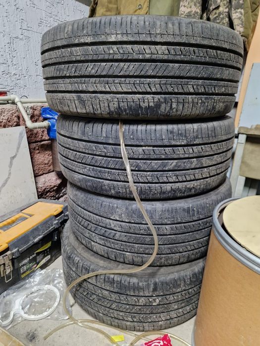 Срочно продам летний резина 245/45р18