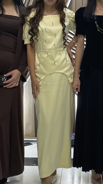 Вечерний платья.