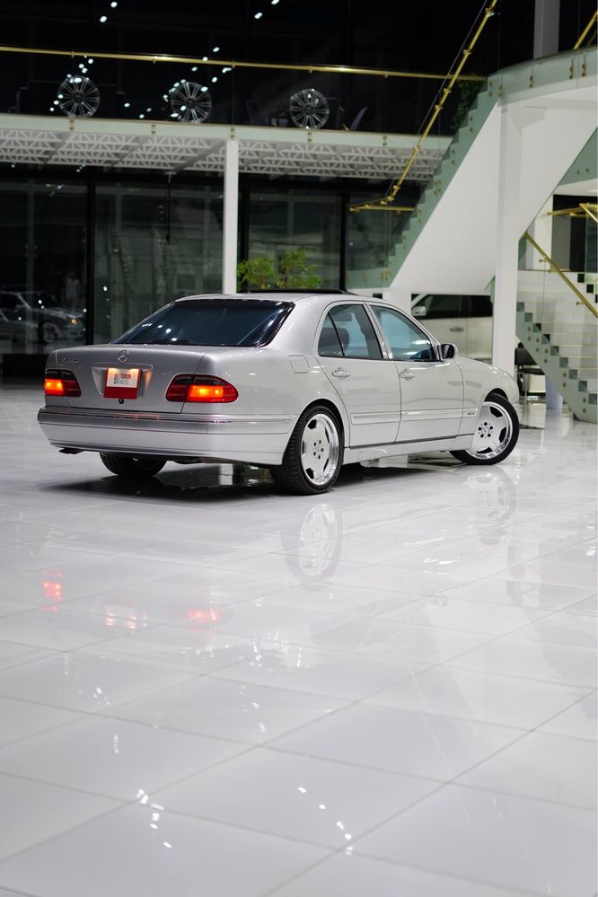 Mercedes Benz W210 E320