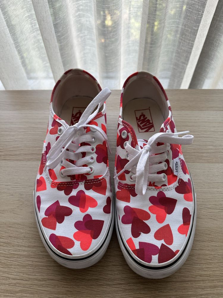 Vans маратонки, 41 номер, интересен дизайн