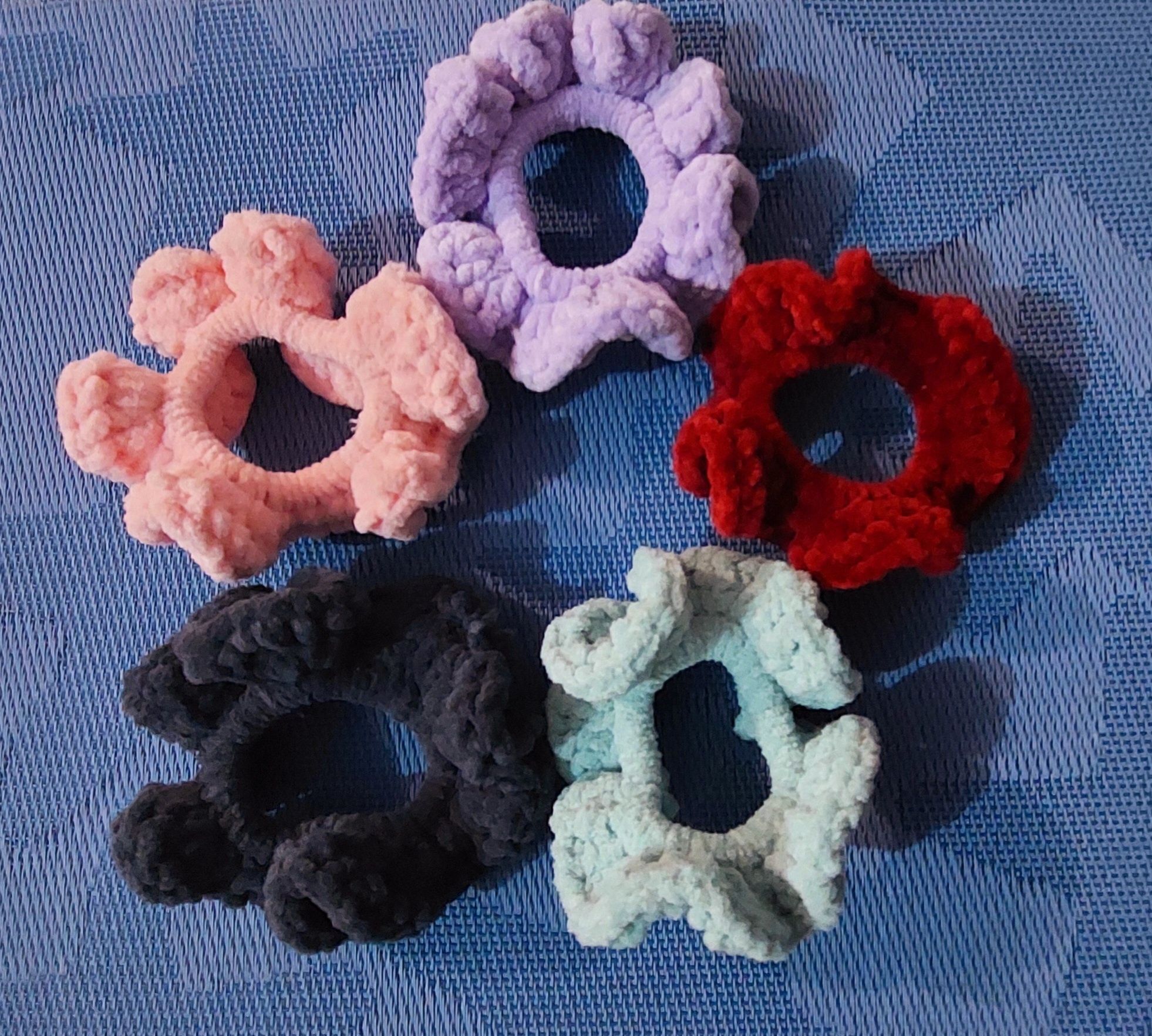 Скрънчи (ластици за коса)