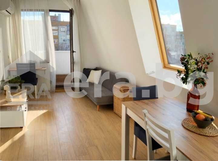 Продава се Тристаен апартамент в Варна, Левски - 78 кв.м за 2113 €/кв.м - Снимка #1