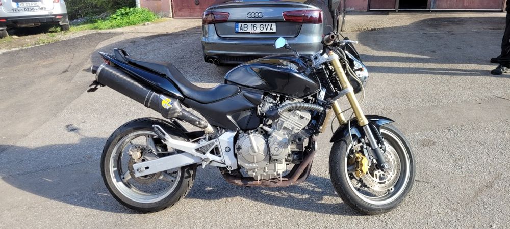 Honda hornet pc36