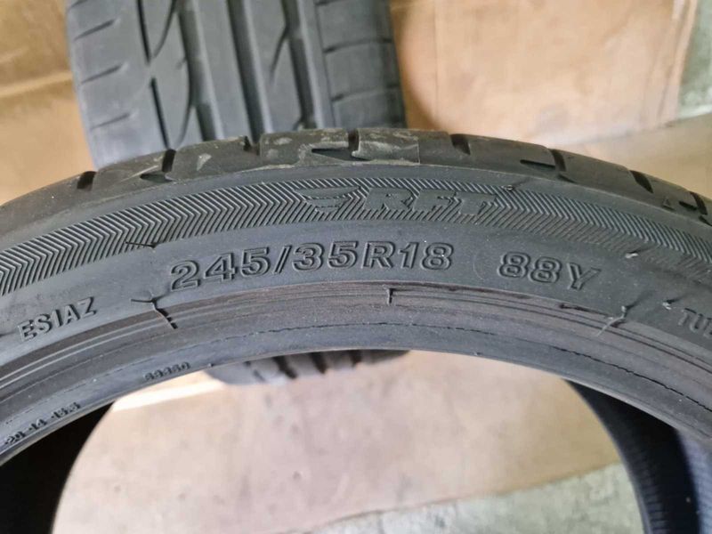 2 Bridgestone R18 245/35
летни гуми runflat DOT0319