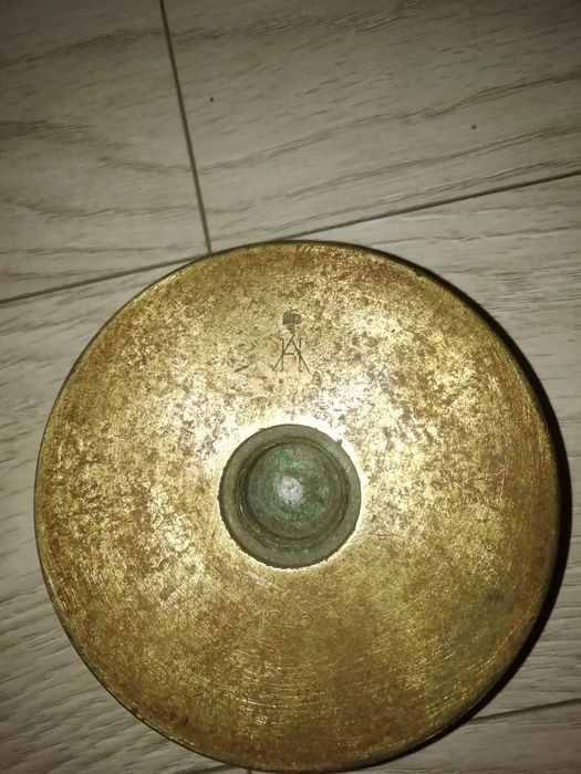 Scrumiera făcută din obuz Antitank