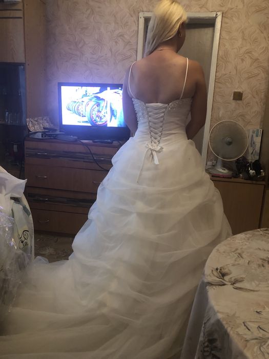 Булчинска рокля