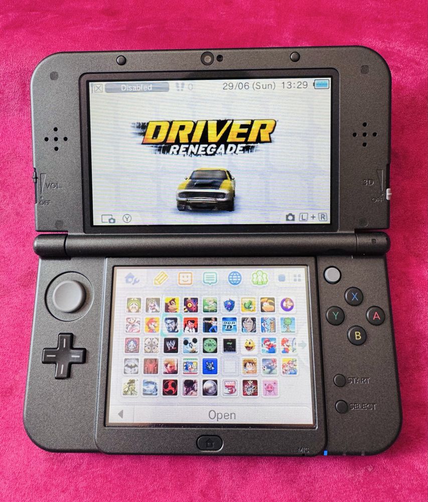 Nintendo NEW 3DS XL - много запазен